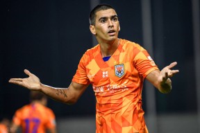 -字母哥申请交易