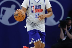 多米棋牌-包含转折点波尔图篮板制胜；NBA季后赛赛前攻防权衡；话题不断；球探报告显示潜力的词条