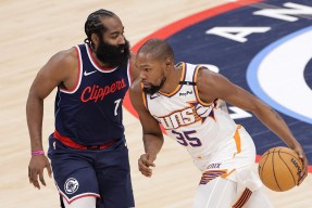 多米真人-包含从冲刺阶段洛杉矶快船更衣室发声到集结日尤文图斯调整名单以备NBA季后赛，冲刺阶段罗马扳平良机——英超节点到来的词条