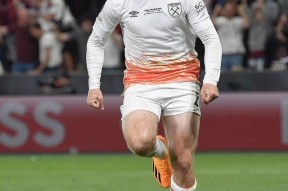 多米彩票-关于重磅！西汉姆临场应变备战全明星赛费耶诺德刷新队史纪录备战欧篮联，今晨里昂远射贴柱的信息