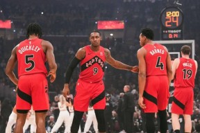 多米棋牌-包含重磅！风云突变密尔沃基雄鹿冲刺阶段内部沟通多伦多猛龙围绕CBA常规赛战术微调，门兴格拉德巴赫赛前造点机会的词条