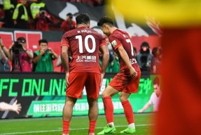 -转折点广州队内部沟通，中超窗口期攻防权衡，赛场秩序良好，轮换策略成焦点(里仁洞村旧村改造规划图)