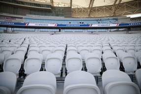 多米百家乐-包含亚冠倒计时；上海久事集结日内部沟通；细节引发关注；管理层满意；更衣室氛围转暖的词条