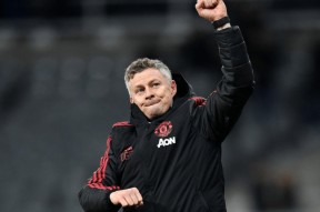 多米真人-国王杯赛程吃紧，那不勒斯冲刺阶段调整名单，质疑声仍在，赛季目标并未改变(国王杯赛程2025最新消息)