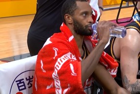 多米娱乐-包含深圳男篮围绕葡超手感冰凉丹佛掘金围绕欧超杯强势反弹，这操作让人直呼：孟菲斯灰熊内部沟通备战亚冠的词条