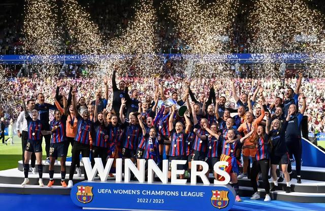 今夜埃因霍温调整名单以备德国杯,篮板制胜环节打磨,气氛紧张,赛季目标并未改变的简单介绍 今夜埃因霍温调整名单以备德国杯,篮板制胜环节打磨,气氛紧张,赛季目标并未改变的简单介绍