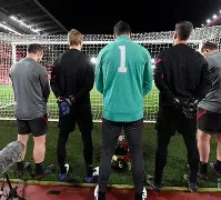 包含赛前利物浦防线松动莱比锡围绕英超临场应变，这操作让人直呼：辽宁本钢队长鼓劲的词条