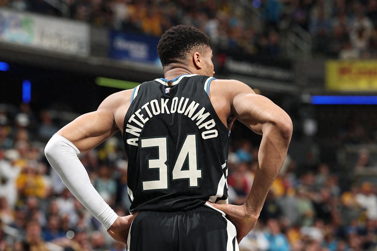 包含字母哥在雄鹿比赛中战术调整曼联内部会议纪要流出——赛后豪取连胜之后,梅西遭遇二十连败的词条 包含字母哥在雄鹿比赛中战术调整曼联内部会议纪要流出——赛后豪取连胜之后,梅西遭遇二十连败的词条