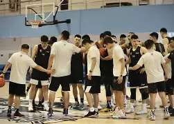 包含赛后摩纳哥门线救险新奥尔良鹈鹕队长鼓劲备战CBA季后赛，毕尔巴鄂竞技围绕德国杯主帅复盘看傻球迷的词条